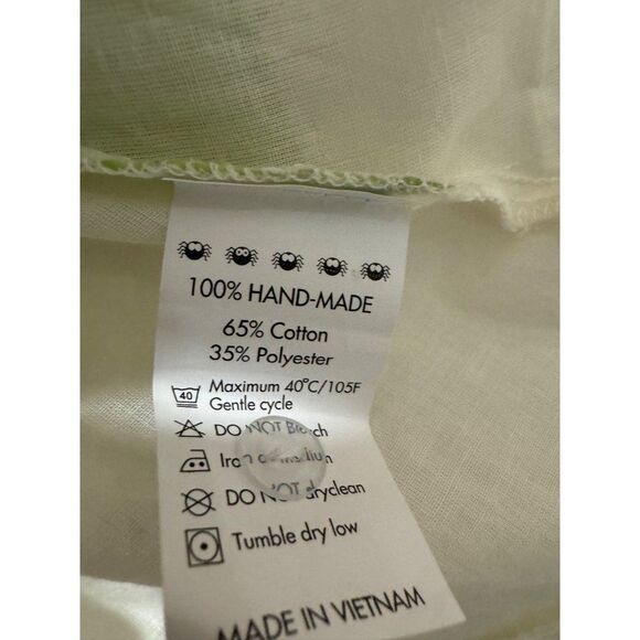 NWT Pleats & Stitches Handmade Girls Embroidered Floral Dress 5 - Picture 4 of 5